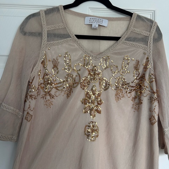 American Glamour by Badgley Mischka tunic top - Picture 3 of 8